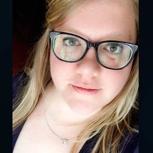 Meet your Posher, Monika